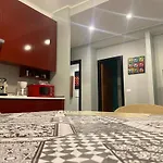 شقة Sleep To